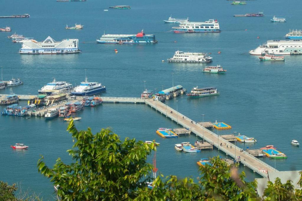 K Station Pattaya Hotel Exterior photo
