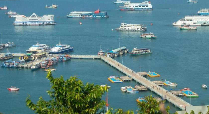 K Station Pattaya Hotel Exterior photo